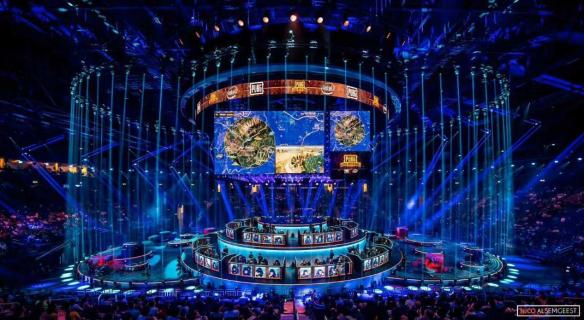 在场上不断 在场上不断